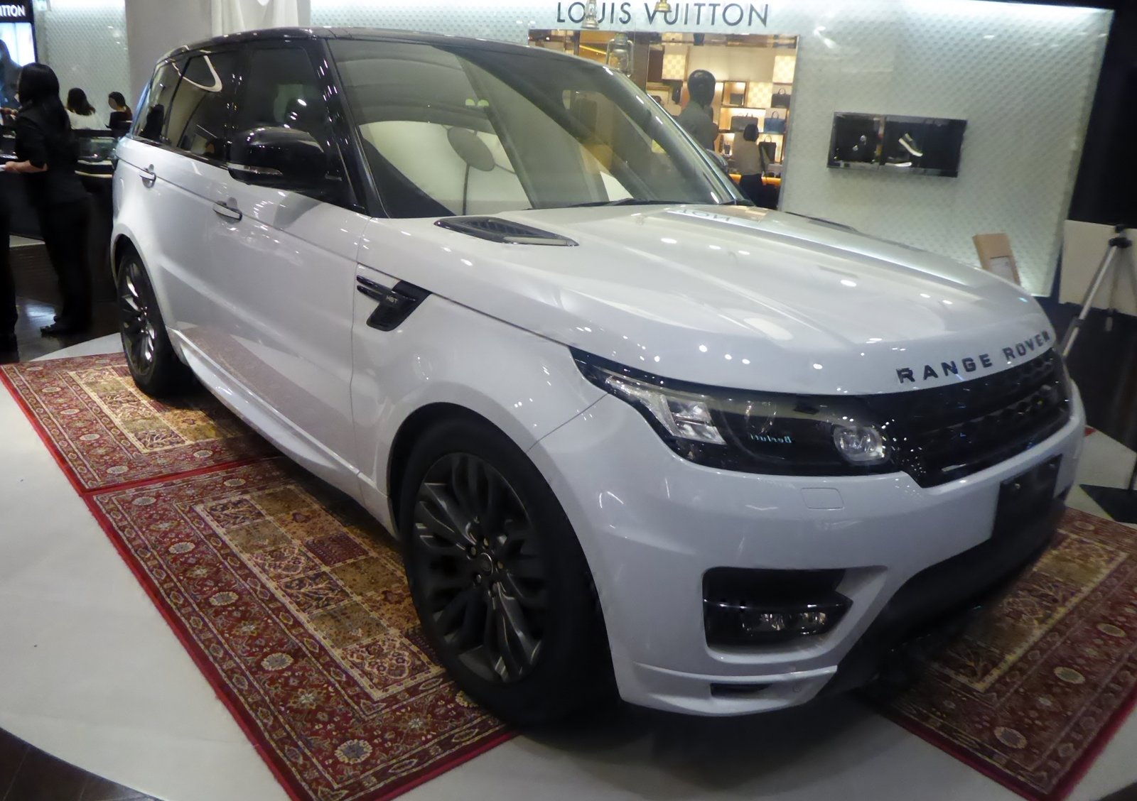 Land Rover Range Rover Sport 2023