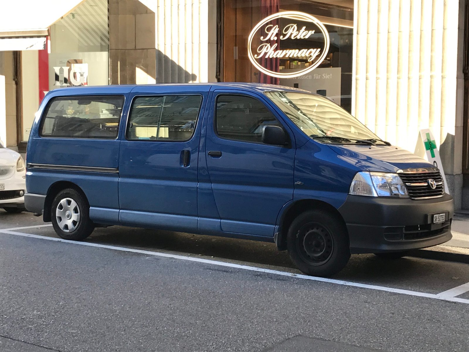 Toyota Hiace 2021